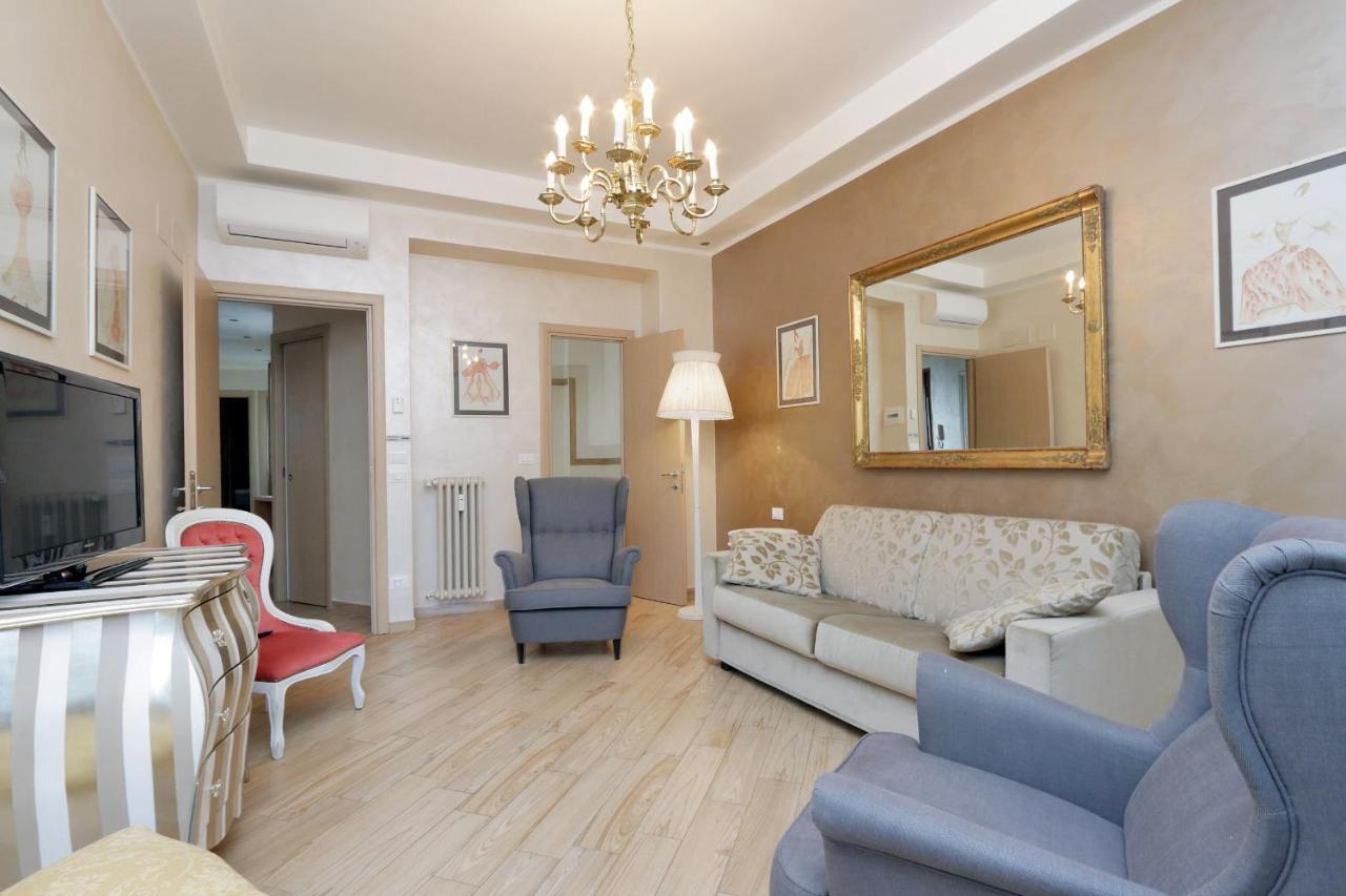 Deco'S Place Roma Teodora מראה חיצוני תמונה